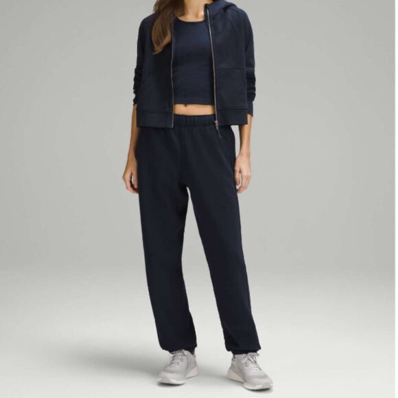 Lululemon Scuba Mid-Rise Oversized Jogger *Regular - Picture 1 of 4